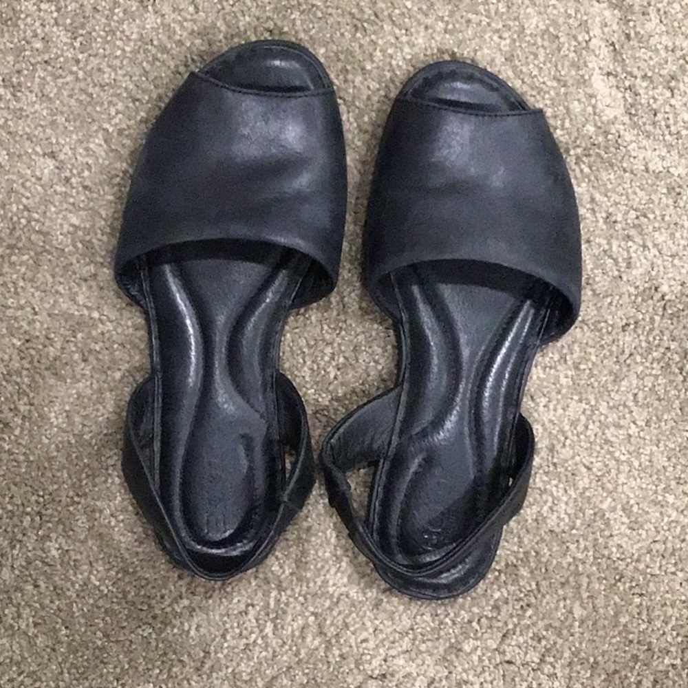 Born black heel strap sandal size 8